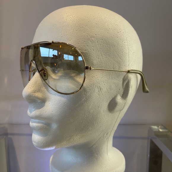 ✨ RAY-BAN ✨ sunglasses - Picture 4 of 5